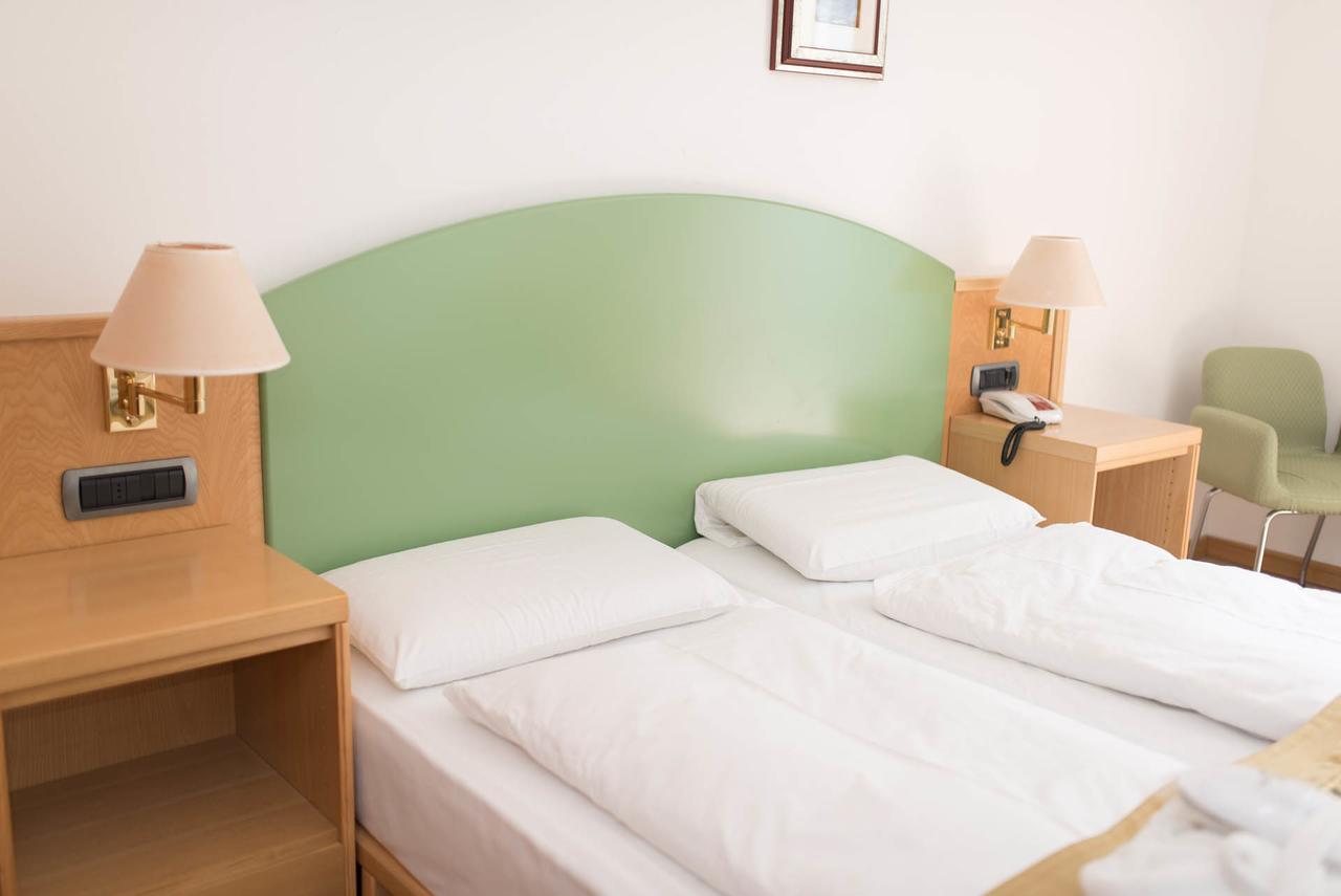 Hotel Venezia Malcesine Kültér fotó